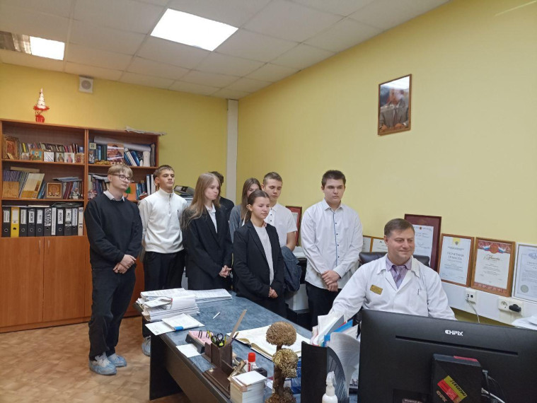 Учащиеся 11а класса побывали в ГУЗ «Липецкий областной онкологический диспансер».